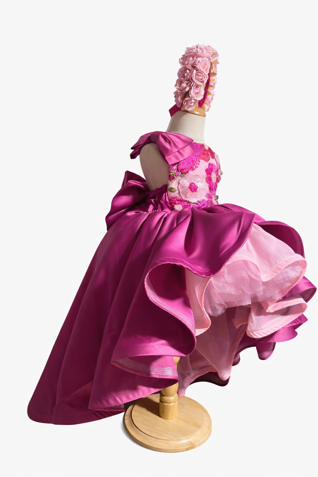 Vestido fucsia cola y rosas Cin-1/3